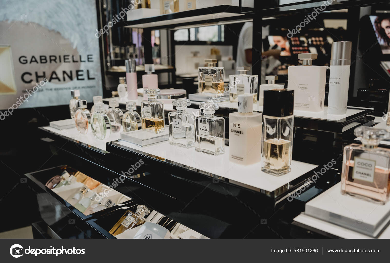 Phuket Thailand May 2022 Rows Chanel Brand Perfumes Case Supermarket –  Stock Editorial Photo © Romaset #581901266