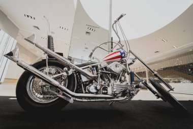 PHUKET, THAILAND - 29 MAYIS 2022: alışveriş merkezindeki Harley Davidson Butiği.