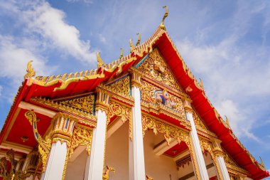 Tayland 'daki eski Budist tapınağının ayrıntıları ve parçaları..