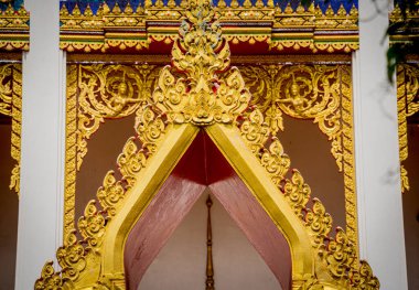 Tayland 'daki eski Budist tapınağının ayrıntıları ve parçaları..