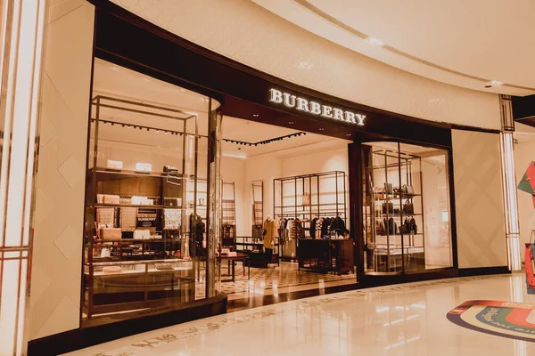 Пхукет Таиланд Мая 2022 Года Логотип Торговой Марки Burberry Витрине — стоковое фото