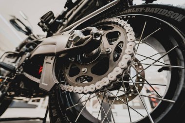 PHUKET, THAILAND - 29 MAYIS 2022: alışveriş merkezindeki Harley Davidson Butiği.