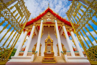 Tayland 'daki eski bir Budist tapınağı..