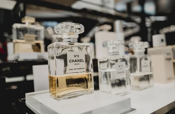 Phuket Thailand Mai 2022 Eine Reihe Parfüms Der Marke Chanel — Stockfoto