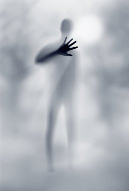 adam yardım istiyor