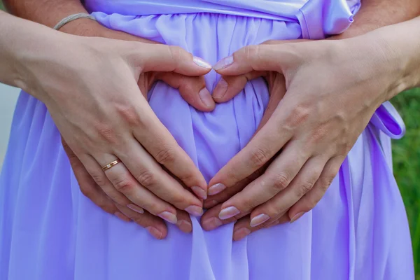 Mani a forma di cuore — Foto Stock