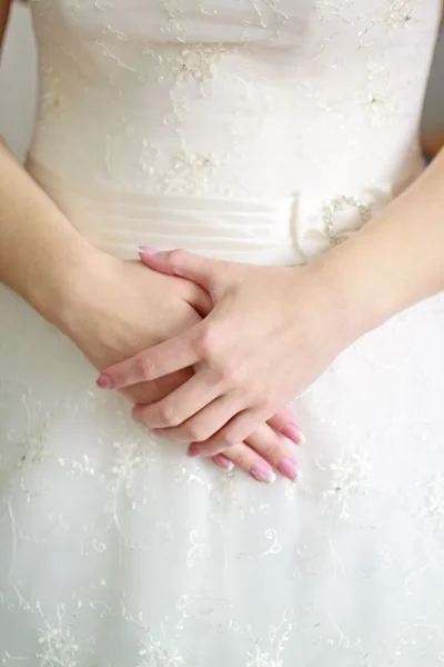 Le mani della sposa — Foto Stock