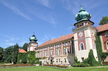 aristokrat Kalesi, residence Bahçe