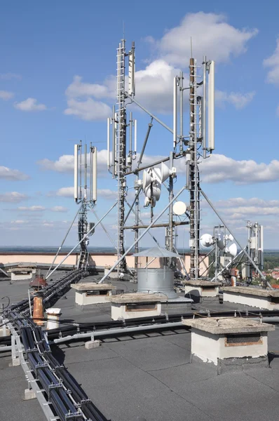 Cellular communication system on the roof — Stock Photo, Image