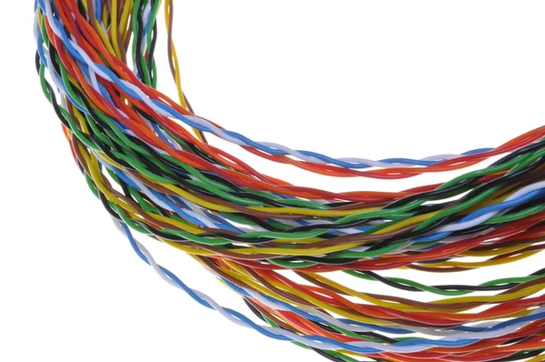 Перекрученные цветные провода в сетях передачи данных — стоковое фото