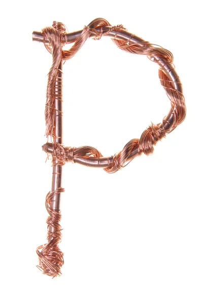 Fio de cobre torcido na forma da letra P — Fotografia de Stock