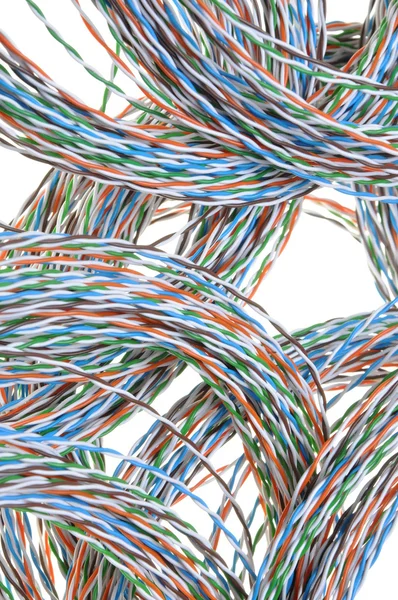 Netzwerk-Chaos aus bunten Kabeln — Stockfoto