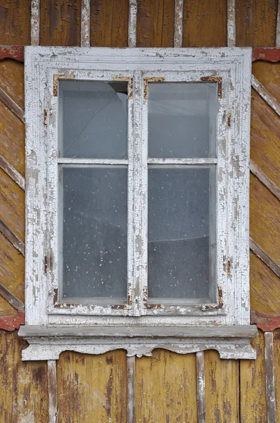 Vecchia finestra di legno — Foto Stock