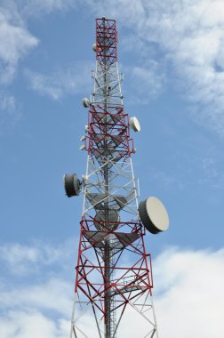 cep telefonu anten sistemi ile telekomünikasyon Kulesi