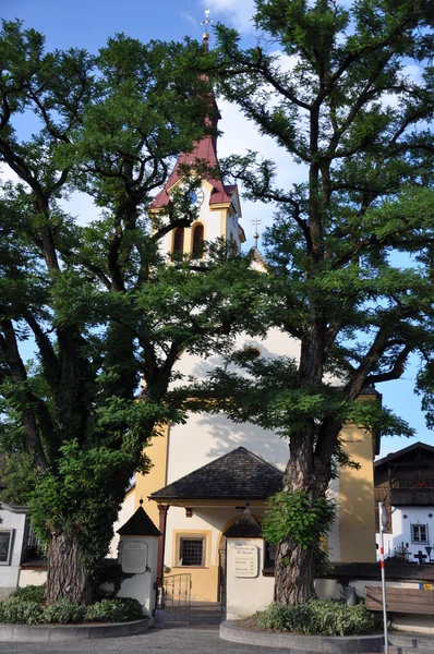 Kościół w igls w Tyrolu — Zdjęcie stockowe