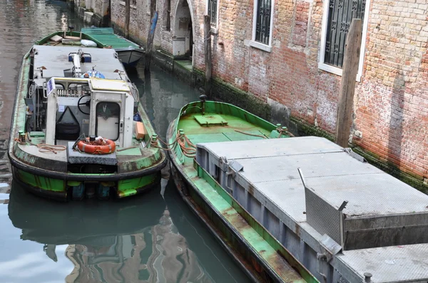 Uitrusting van de boten van Venetië levert — Stockfoto