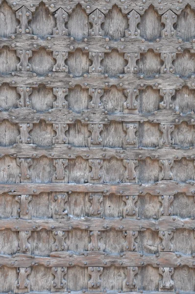 Porte en bois dans l'église Sant'Anastasia à Vérone — Photo