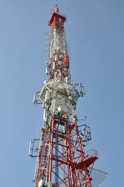 Telecommunicatie toren — Stockfoto