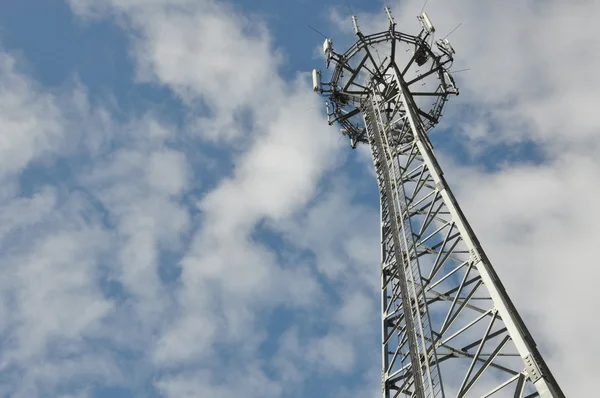 Wieża radiowo-telewizyjna — Zdjęcie stockowe
