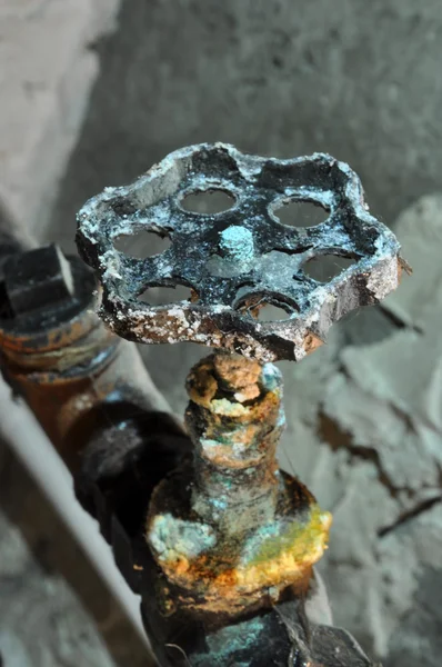 Old rusty industrial valve — Stock Photo, Image