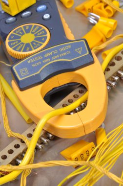 kelepçe metre aracı