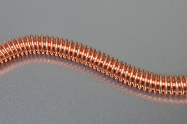 Telekomünikasyonda kullanılan bakır dalga kılavuzu