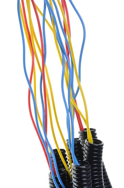 Tubo de plástico corrugado con cables eléctricos — Foto de Stock