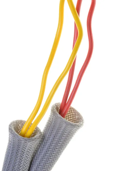 Flexibler Schlauch mit Kabeln — Stockfoto