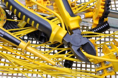 Elektrikli bileşen seti