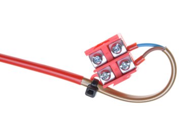 elektrik kablosu ile terminal bloğu