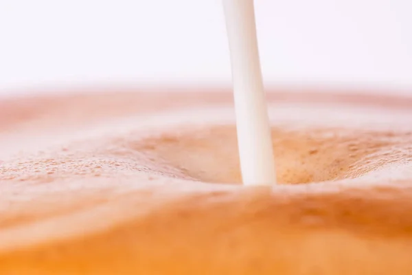 Pouring Milk Cappuccino Macro View — Stock Photo, Image