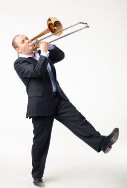 Genç tromboncu