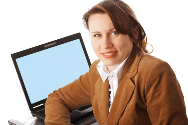 Vrouw met haar laptop — Stockfoto