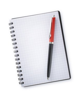 beyaz arkaplandaki defter ve kalem