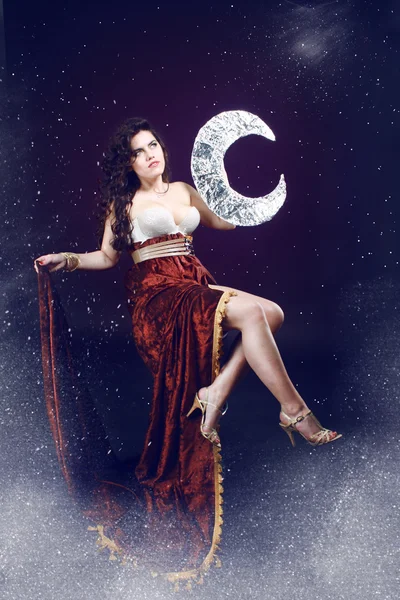 yıldızlı gökyüzü muhteşem bir kadın