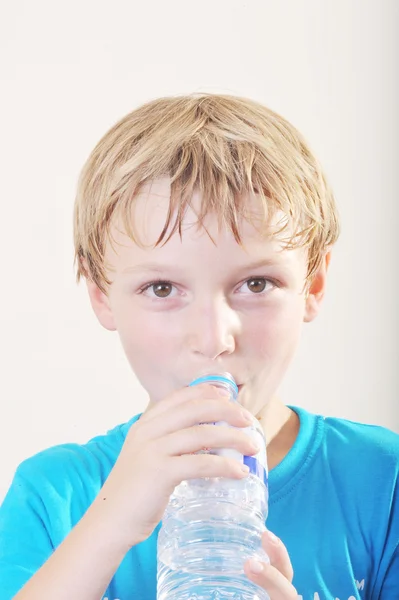 Portret van een jonge jongen Rechtenvrije Stockfoto's