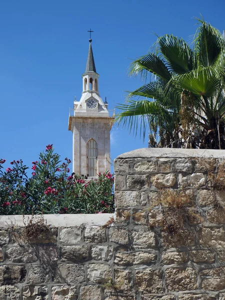 Campanario Del Distrito Jerusalem Ein Kerem Con Reloj Para Los — Foto de Stock