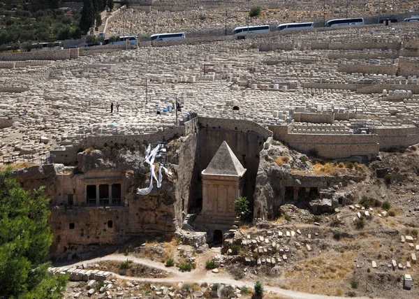 Jerusalem Tomb Zechariah Pyramid Shaped Roof Stoned Biblical Prophet Zechariah — 图库照片