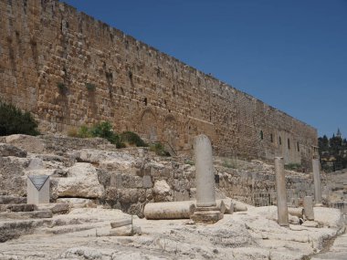 Davidson Center Archaeological Park south wall of the Temple Mount