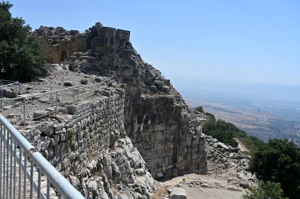 Πέτρινα Τείχη Μεσαιωνικού Φρουρίου Στο Εθνικό Πάρκο Nimrod — Φωτογραφία Αρχείου