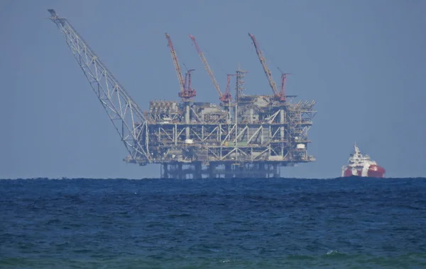 Piattaforma Estrazione Del Gas Dal Fondo Del Mare Nel Mar — Foto Stock