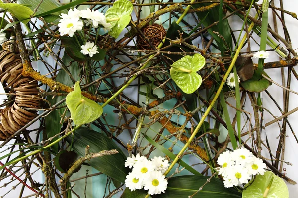 Zelené a bílé svatební květiny — Stock fotografie