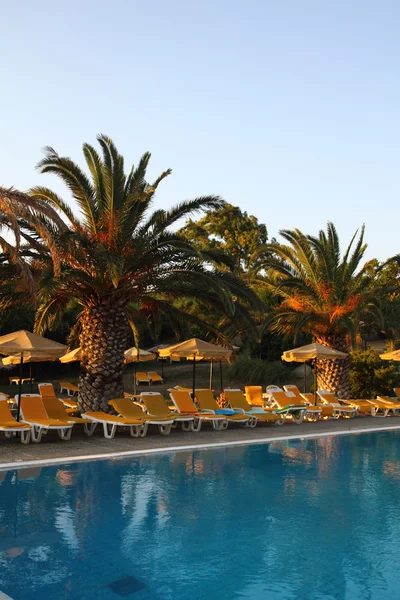 Relax in the Greece by the pool — Stock Photo, Image