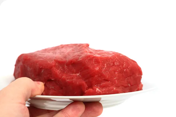 Rauw vlees op de plaat — Stockfoto
