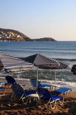 Yunanistan plaj şemsiye ile 