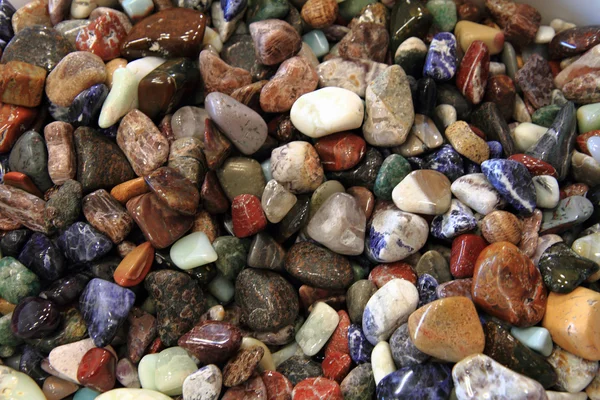 Renkli taşlar arka planı — Stok fotoğraf