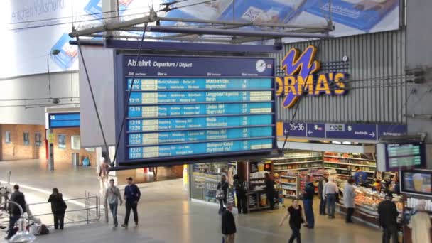 Hauptbahnhof München — Stockvideo