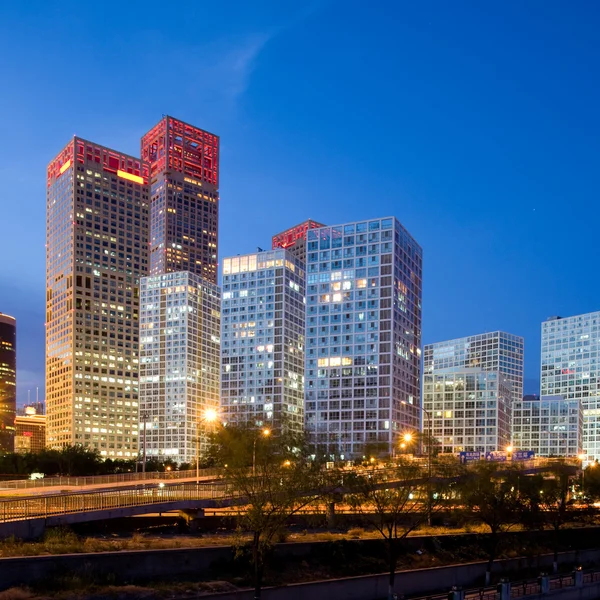 Verkeer door het centrum — Stockfoto