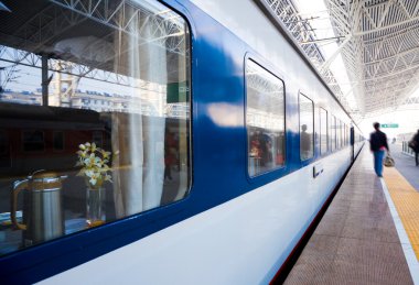 Çin 'deki tren istasyonu.