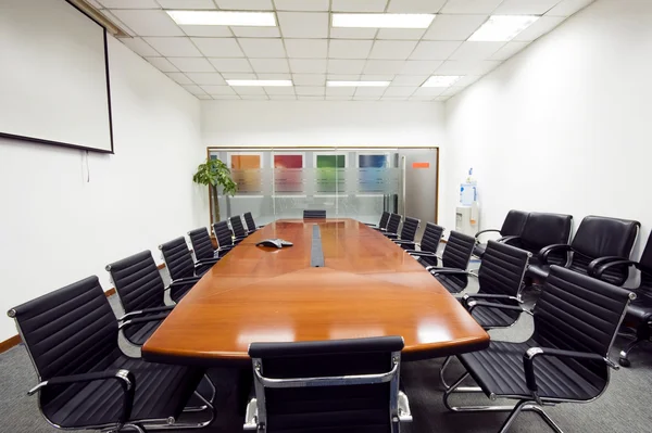 현대 사무실 인테리어 회의실 — 스톡 사진